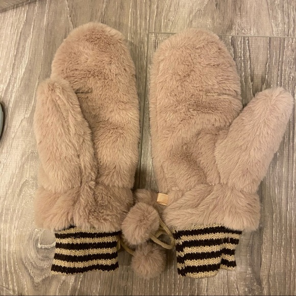 Fluffy Mittens with Finger Hole - Picture 7 of 7